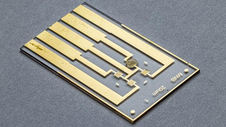 Sarkar-Electronic-Covid-Test-Chip-by-Candler-Hobbs