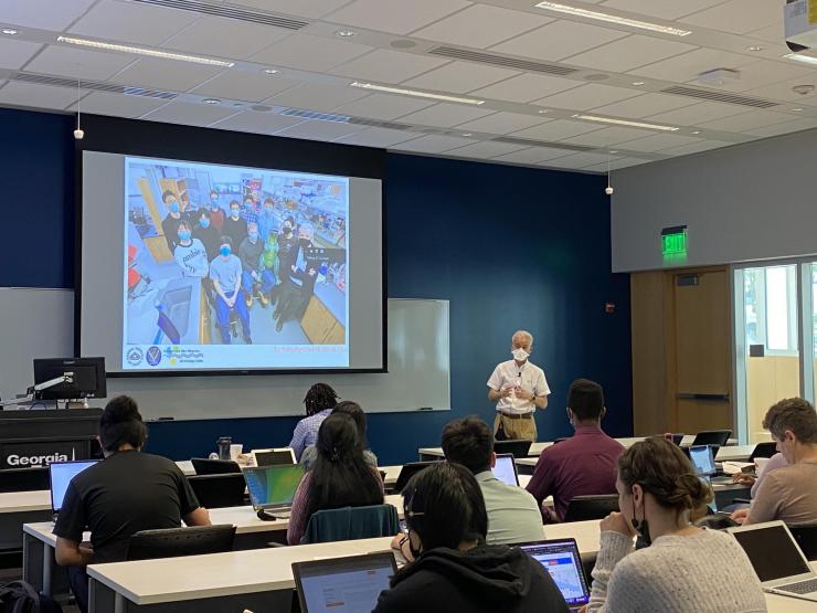 <p>Ido Golding, professor of biological physics at the University of Illinois Urbana-Champaign, delivering the closing plenary lecture. </p>