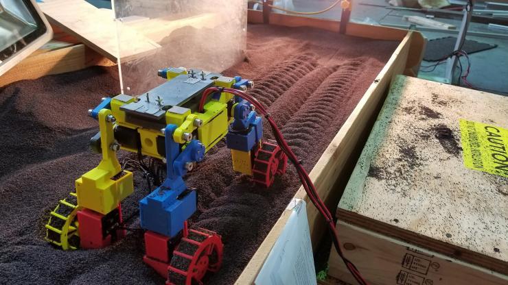 Mini Rover in track bed