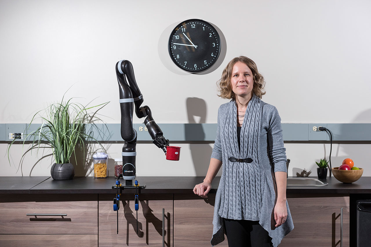 User Friendlier: Team Led by IRIM's Chernova Is Making it Easier for Nonspecialists to Control Robots