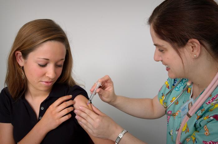 Patient getting a vaccine