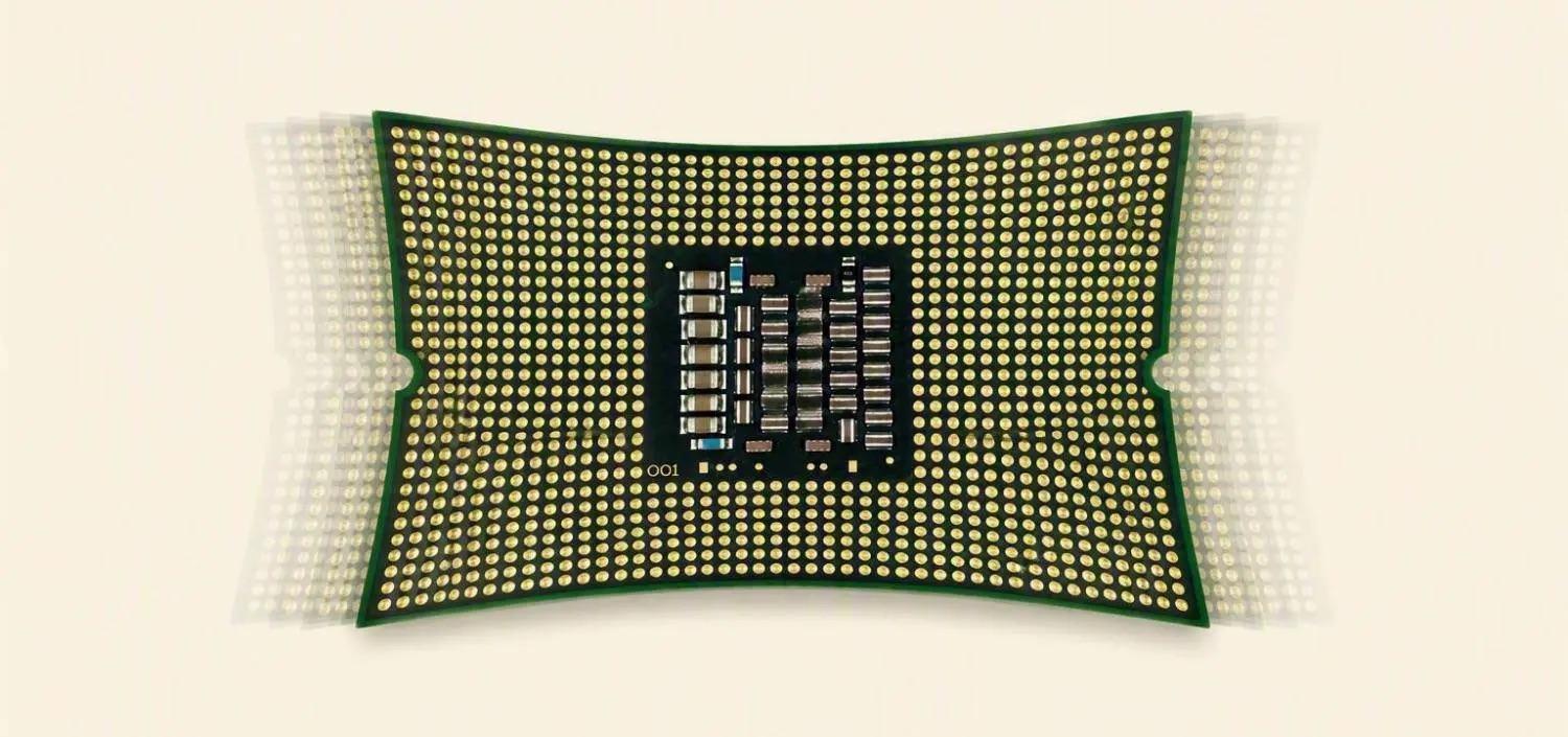Flexible electronic device with a dense array of interconnects bends under mechanical strain, demonstrating stretchable semiconductor packaging and advanced flexible electronics technology.